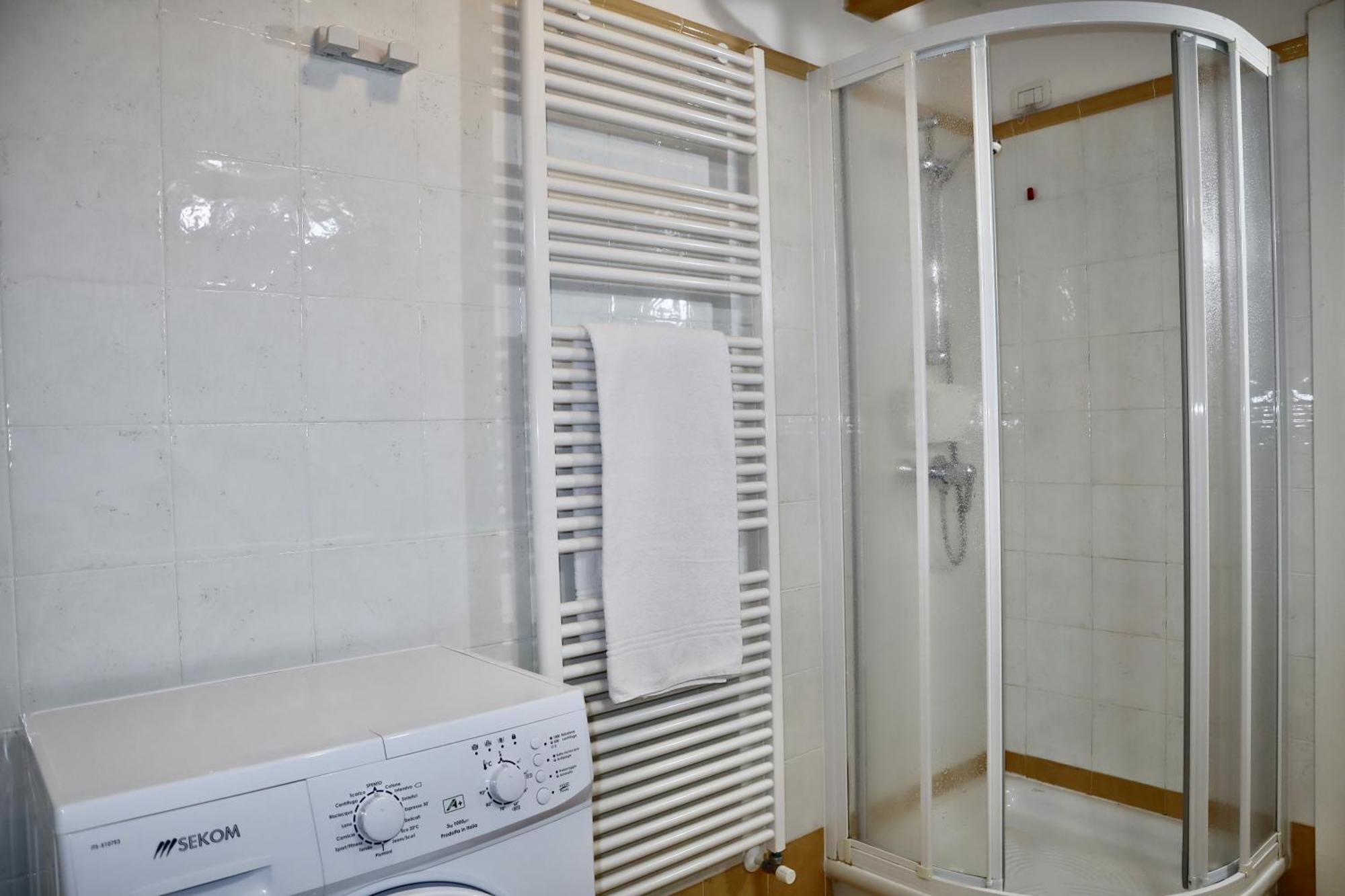 Windshouse Apartments Torbole Sul Garda Buitenkant foto