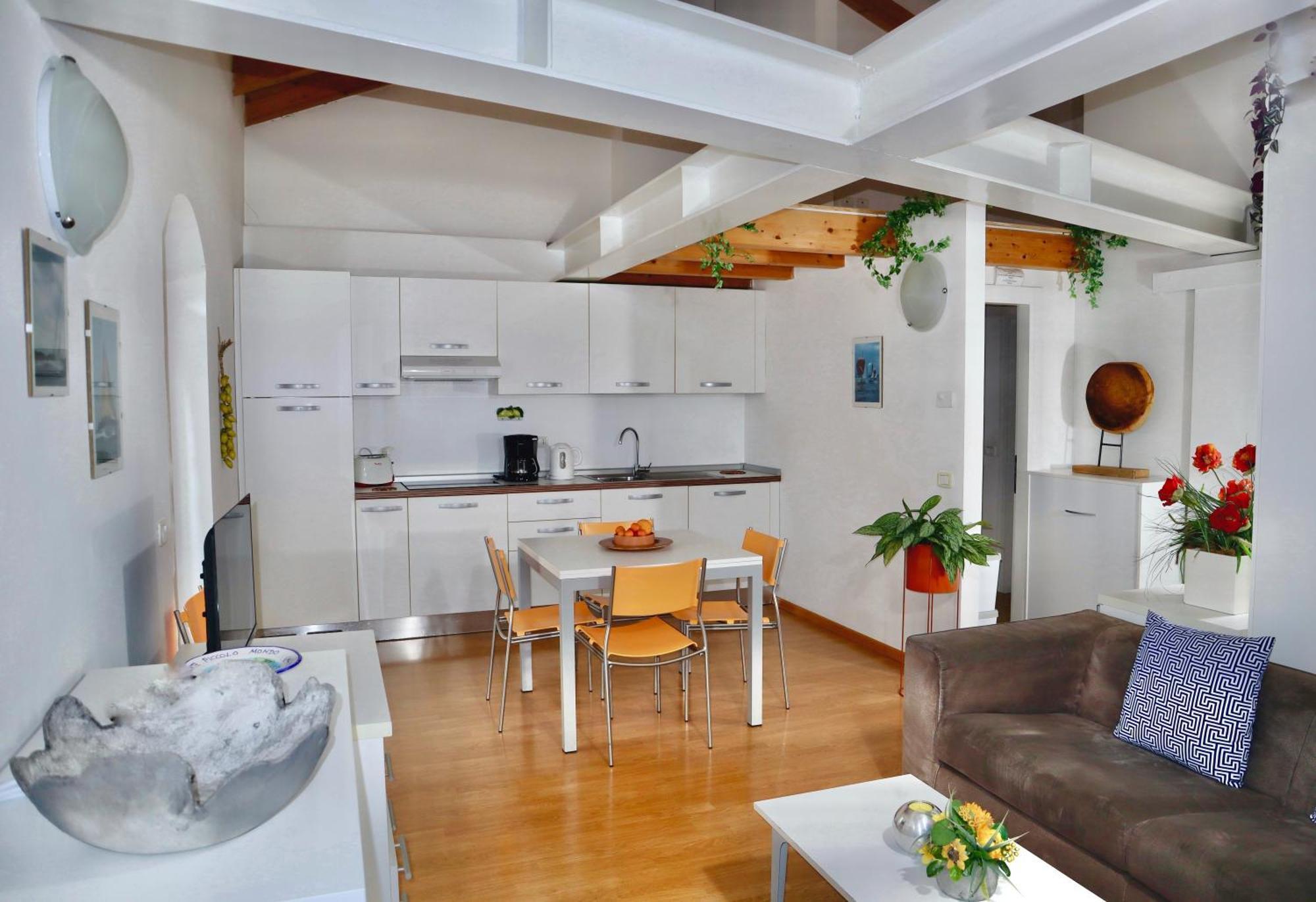 Windshouse Apartments Torbole Sul Garda Buitenkant foto